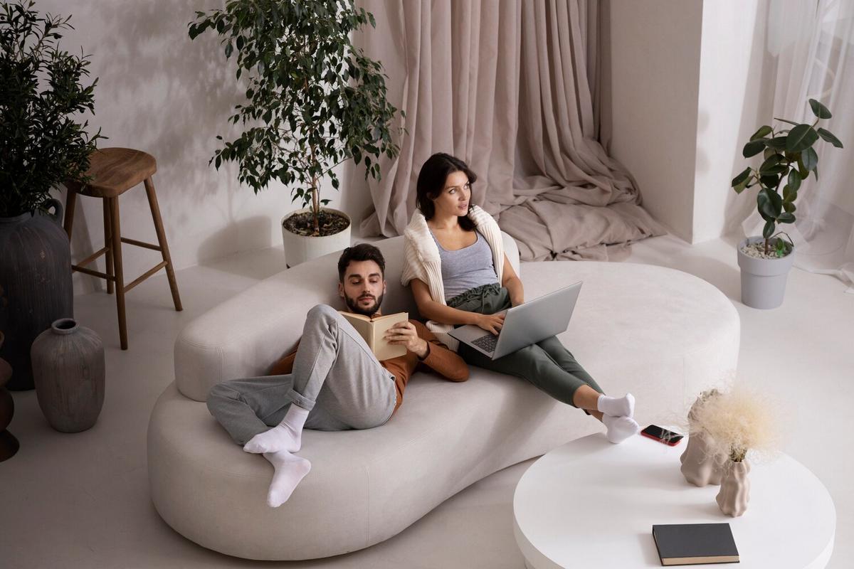 The Benefits of Minimalism: Declutter Your Home for a Clear Mind